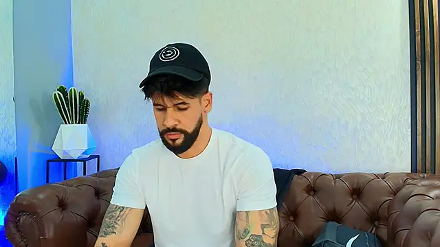 Snapshot of Petesevans chatting on June 2026 12:11:01 AM Petesevans online show from June 2026 12:11:01 AM