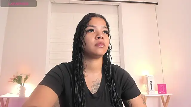 Snapshot of SophiaaStone chatting on May 2026 12:12:02 PM SophiaaStone online show from May 2026 12:12:02 PM