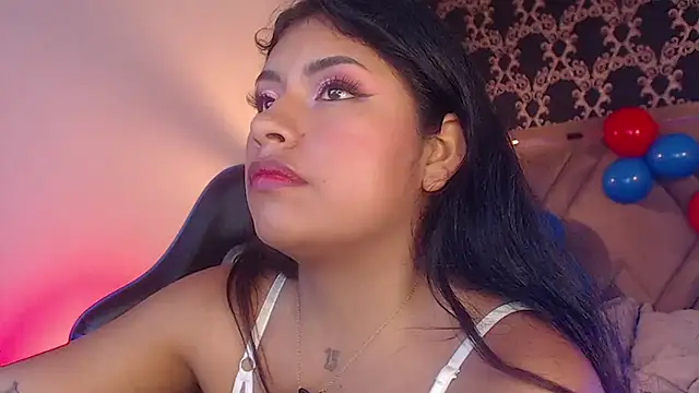 Snapshot of ChantalPetit chatting on July 2026 02:12:01 PM ChantalPetit online show from July 2026 02:12:01 PM