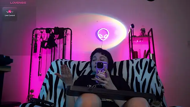 CyberXGoddess online show from December 2025 02:19:01 AM