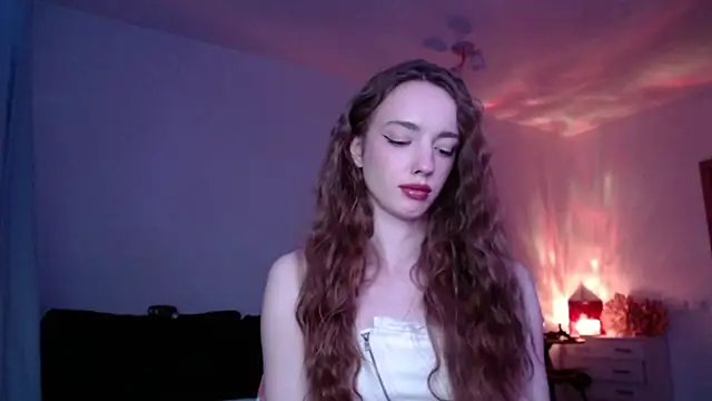 Weeissy online show from December 2024 08:20:02 PM