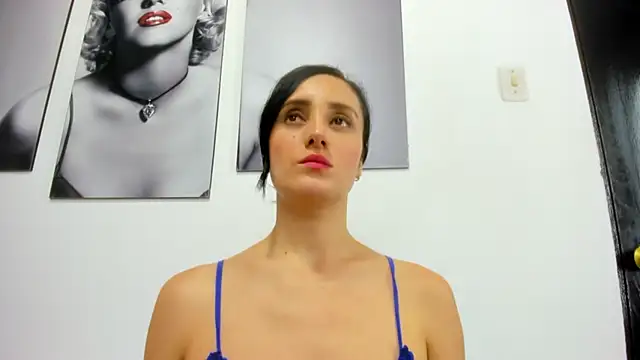 izzy cum online show from January 2025 04:28:02 PM