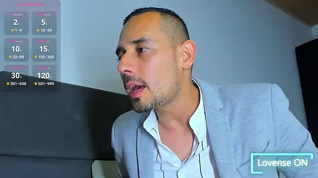 jhonyalzate2 online show from November 2025 03:38:01 AM