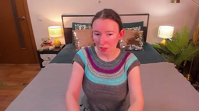 Snapshot of CatherineWalls chatting on April 2026 03:04:01 AM CatherineWalls online show from April 2026 03:04:01 AM