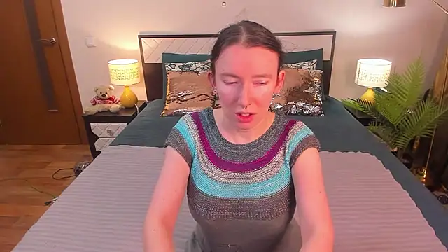 Snapshot of CatherineWalls chatting on April 2026 05:30:01 AM CatherineWalls online show from April 2026 05:30:01 AM