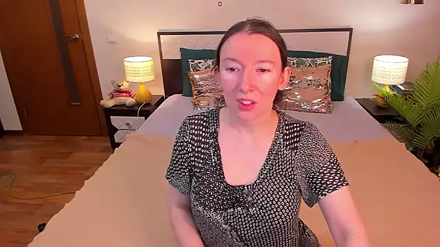 Snapshot of CatherineWalls chatting on May 2026 05:12:01 AM CatherineWalls online show from May 2026 05:12:01 AM