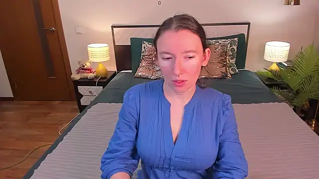Snapshot of CatherineWalls chatting on June 2026 02:03:02 AM CatherineWalls online show from June 2026 02:03:02 AM