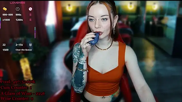 MaxPhoenixx online show from April 2026 07:45:01 AM