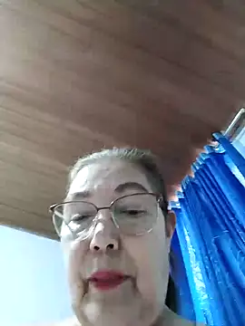 Snapshot of Vicky_Rosse chatting on October 2025 07:08:01 PM Vicky Rosse online show from October 2025 07:08:01 PM