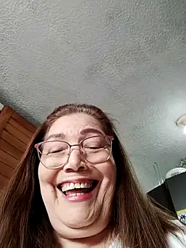 Snapshot of Vicky_Rosse chatting on February 2026 04:56:01 PM Vicky Rosse online show from February 2026 04:56:01 PM