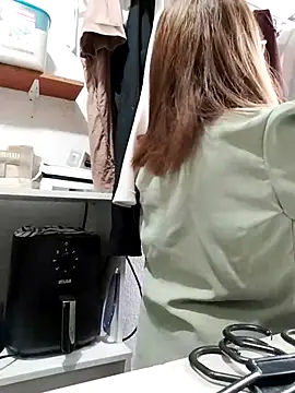 Snapshot of Vicky_Rosse chatting on February 2026 08:34:01 PM Vicky Rosse online show from February 2026 08:34:01 PM