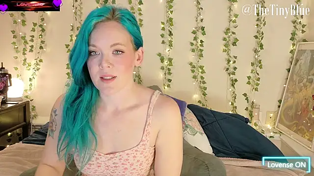 thetinyblue online show from November 2025 06:23:02 PM