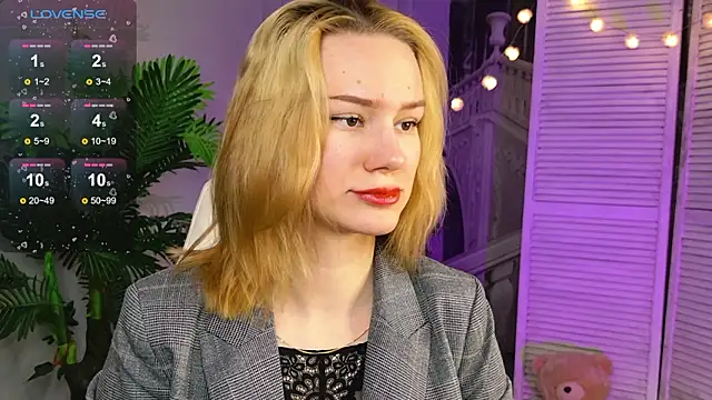 Ramona    online show from February 2026 06:17:01 AM