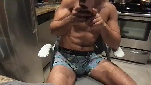 BigGuyMuscle online show from November 2025 07:30:02 AM