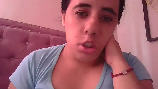 annarose19 online show from December 2025 05:30:01 PM