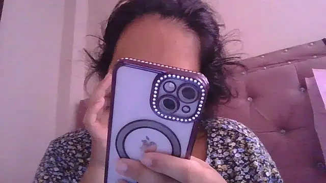 Snapshot of annarose19 chatting on April 2026 04:44:01 PM annarose19 online show from April 2026 04:44:01 PM