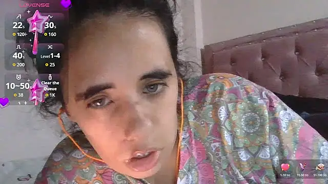 Snapshot of annarose19 chatting on June 2026 11:03:01 PM annarose19 online show from June 2026 11:03:01 PM