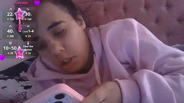 Snapshot of annarose19 chatting on June 2026 10:14:02 PM annarose19 online show from June 2026 10:14:02 PM