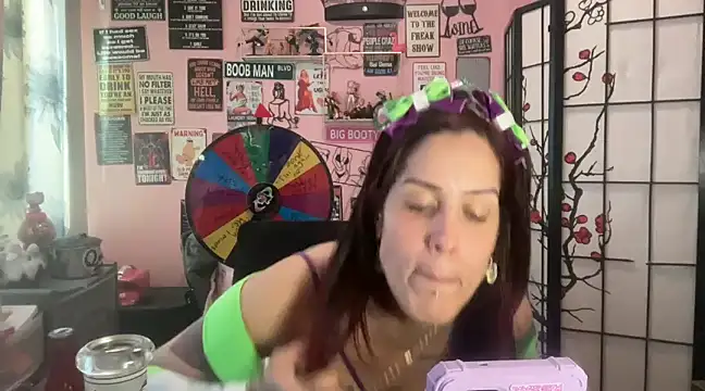 latinacubana online show from March 2025 01:14:01 PM