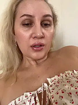 YourBlondee online show from March 2026 03:34:02 AM