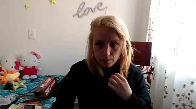 Snapshot of kittykalor09 chatting on December 2024 02:49:02 PM kittykalor09 online show from December 2024 02:49:02 PM