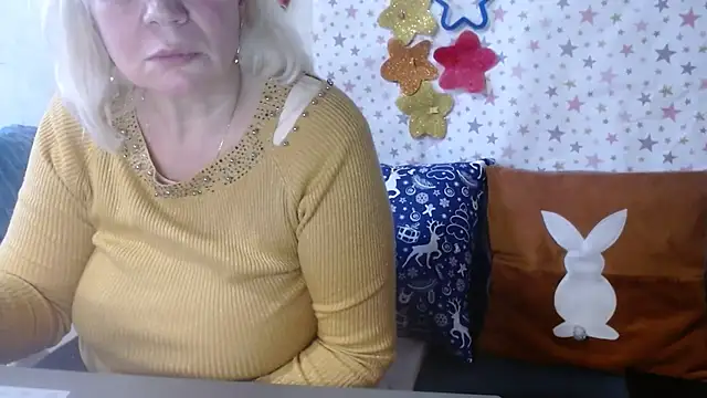 QueenLana online show from December 2025 11:25:02 AM