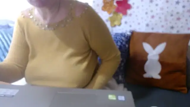 QueenLana online show from December 2025 09:15:01 AM