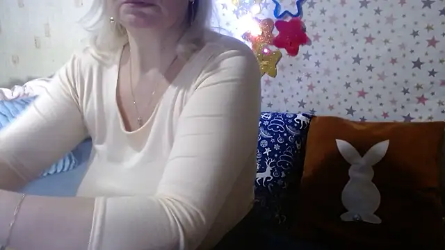 QueenLana online show from February 2026 07:03:02 PM