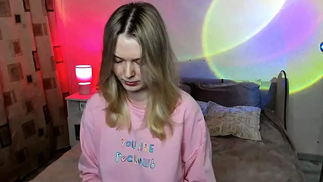 Vivian Davis online show from November 2025 08:22:02 PM