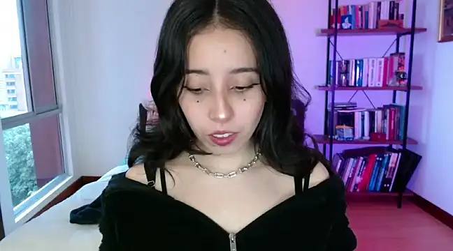 babyluna 8 8 online show from December 2024 10:56:01 PM