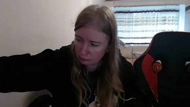 PeterAndJen online show from November 2025 08:24:01 AM