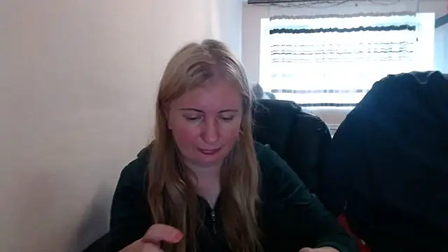 Snapshot of PeterAndJen chatting on May 2026 11:09:02 AM PeterAndJen online show from May 2026 11:09:02 AM