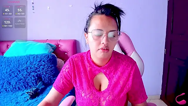 crissn0707 online show from September 2025 12:29:01 PM