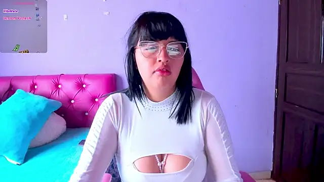 crissn0707 online show from February 2026 12:21:01 PM