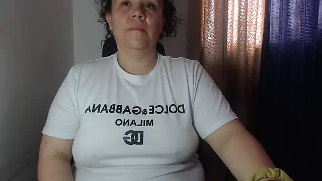 Snapshot of agathamiller01 chatting on May 2026 02:27:02 PM agathamiller01 online show from May 2026 02:27:02 PM