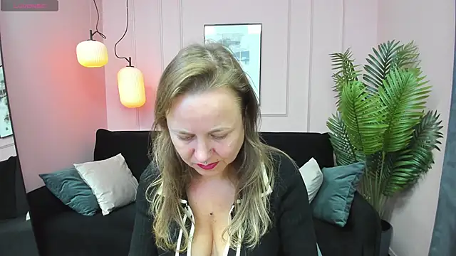 GabrielGold online show from October 2025 08:41:01 PM