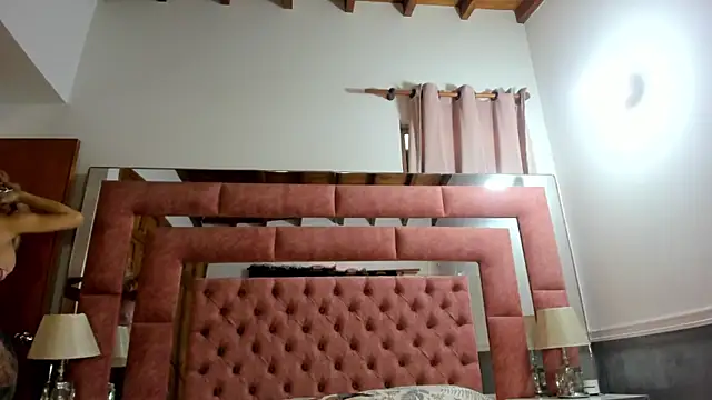 Snapshot of briana_wonder69xxx chatting on February 2026 02:32:02 PM briana wonder69xxx online show from February 2026 02:32:02 PM