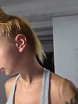Snapshot of kylie_blck chatting on June 2026 03:08:01 AM kylie blck online show from June 2026 03:08:01 AM