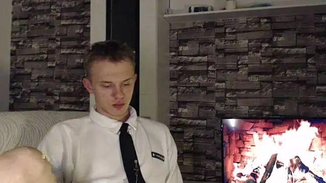 Snapshot of andrew_bjorn chatting on November 2025 08:19:01 PM andrew bjorn online show from November 2025 08:19:01 PM