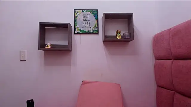 lorrayne  online show from February 2025 11:55:02 AM