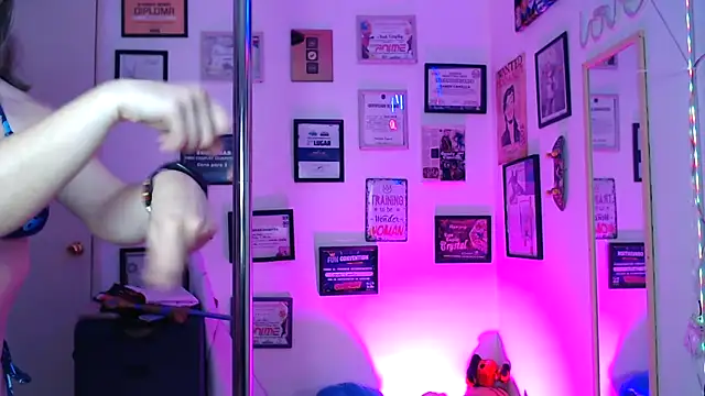 AhriSteele online show from December 2025 03:47:01 AM