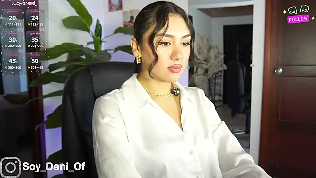 Ambar pe  online show from September 2025 03:24:02 PM