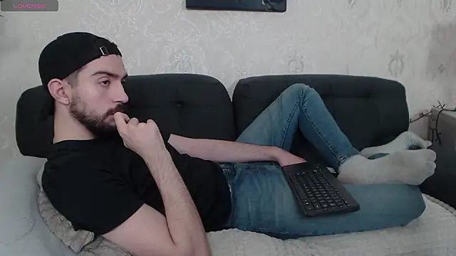 Dylan Best online show from January 2025 02:41:01 AM