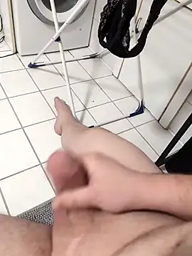 Snapshot of Philip266@xh chatting on January 2025 05:09:01 AM Philip266xh online show from January 2025 05:09:01 AM