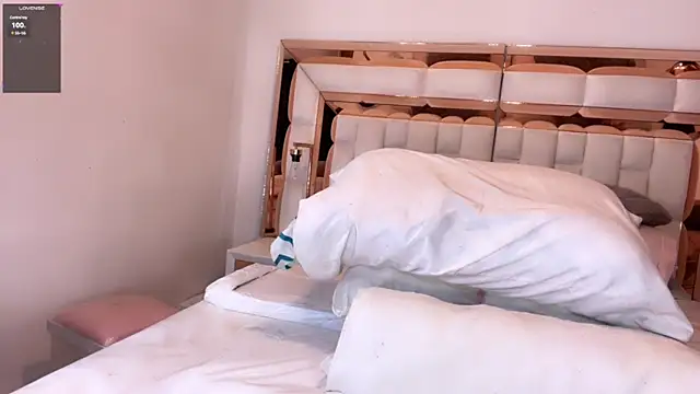 im yours 01 online show from March 2025 05:56:01 AM