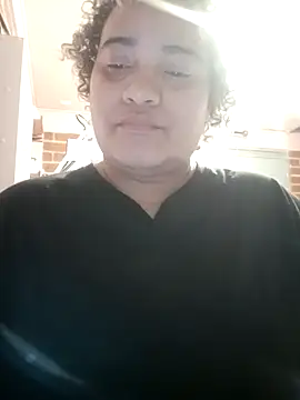 Hilarybunnyy online show from February 2026 10:26:02 PM