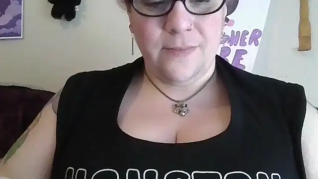 Snapshot of GothyBaby chatting on April 2026 07:22:02 PM GothyBaby online show from April 2026 07:22:02 PM