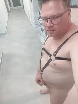 slavedh online show from May 2026 08:14:02 PM