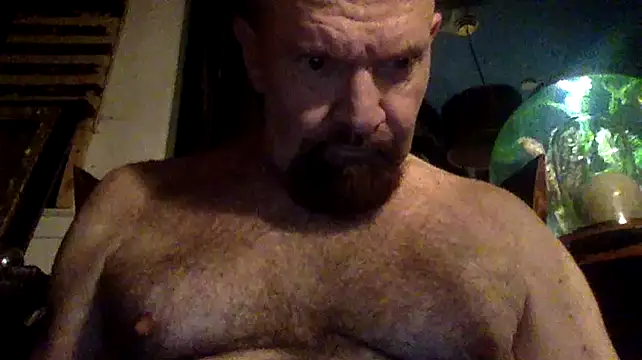 Snapshot of masculinebottom chatting on October 2025 01:42:01 PM masculinebottom online show from October 2025 01:42:01 PM