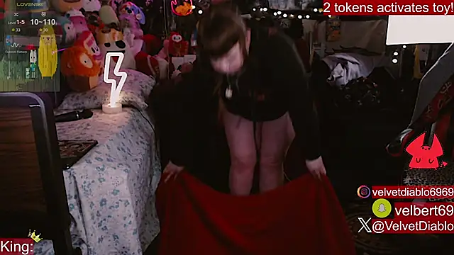 VelvetDiablo online show from April 2026 12:10:01 AM